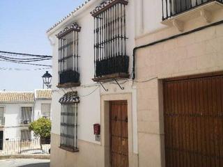 Chalet  C/ tropieza. Solvia inmobiliaria  casa estepa