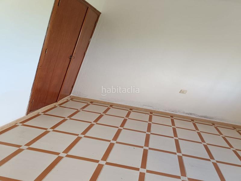 Foto bbad45b1-bca0-498d-97e4-1e838e6a06a1. Finca rústica solvia inmobiliaria terreno con edificación en Almendral
