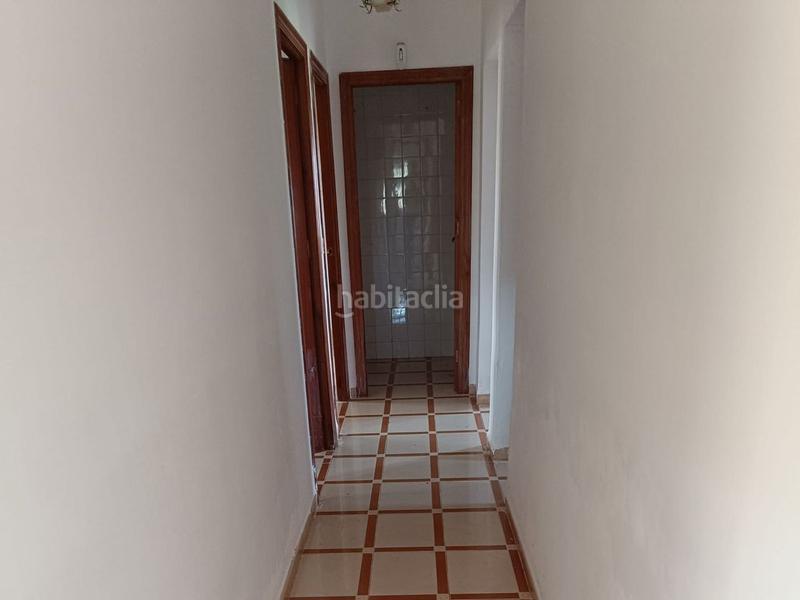 Foto f90cd57f-3082-4ac7-86a9-ad8f004efda8. Finca rústica solvia inmobiliaria terreno con edificación en Almendral