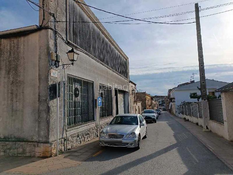 Foto c418251b-2cf3-41bd-91a2-a8a654fd8772. Bâtiment à usage industriel dans Avinyonet del Penedès