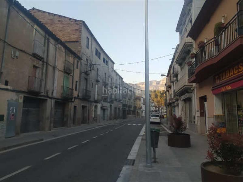 Foto f81892a4-c452-4e90-971e-7b81920cc1a0. Locale commerciale in Castellbell i el Vilar