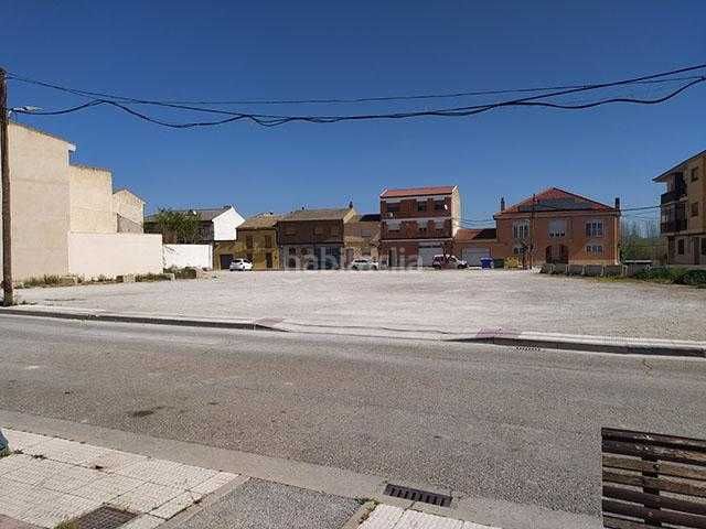 Foto 9aff9ef8-8a30-4b11-866d-1b78cc9af37a. Finca rústica a Burgo de Ebro (El)
