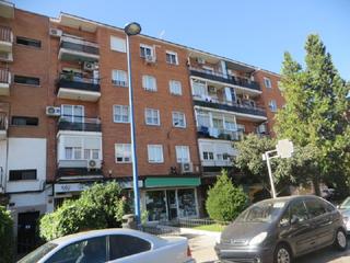 Local Comercial en Avd/ Doctor Mendiguchia