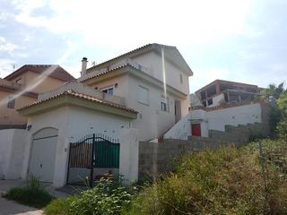 Xalet  C/ río genil. Solvia inmobiliaria  chalet independiente chiva