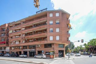 Locale commerciale  C/ baró de mails. Solvia inmobiliaria  locales lleida