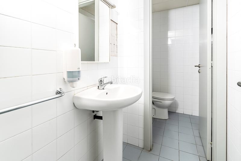 Foto 0b88a513-cc04-4f6c-92ac-41fe8b7e0409. Local commercial dans Creu de Barberà Sabadell