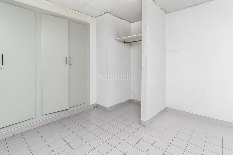 Foto 20560894-6ba0-4659-8bbe-cdbc9ddf1fd0. Local commercial dans Creu de Barberà Sabadell