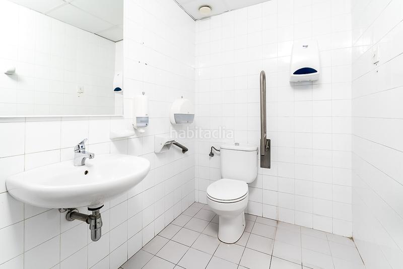 Foto 719b0768-76a8-4107-9478-81215d91c173. Local commercial dans Creu de Barberà Sabadell