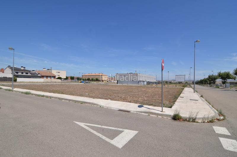 Foto 095b276c-d86d-4959-8f1b-5cc7b4409b69. Finca rústica solvia inmobiliaria suelo urbano en Castejón