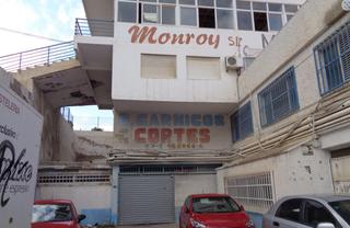 Local commercial  Av nicaragua, residencial torreo cóndor. Solvia inmobiliaria  locales benidorm
