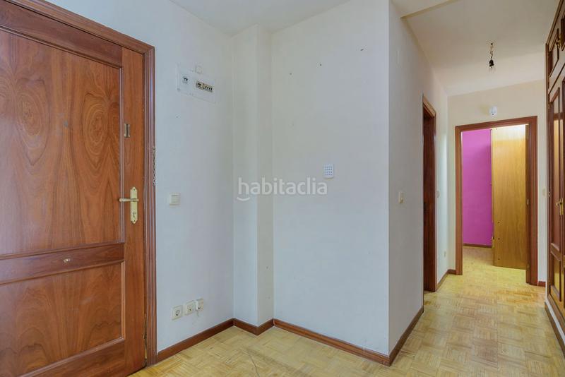 Foto df2b3de1-53d9-46f2-b583-ef1ef07e3d3d. Appartamento con parcheggio in Morcín