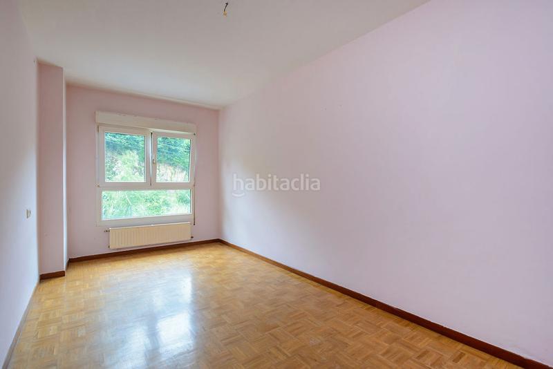 Foto f1003f35-9fa8-4ecb-8185-7526b346fb32. Appartamento con parcheggio in Morcín