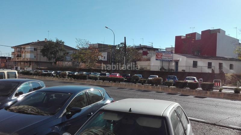 Foto ece56d99-8e8d-4ef5-bf6c-d731b8afea62. Chalet solvia inmobiliaria chalet independiente en Badajoz