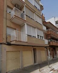 Appartement  C/ anselm clave. Solvia inmobiliaria  piso sant boi de llobregat