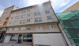 Appartement  C/ carolinas. Solvia inmobiliaria  piso ribeira