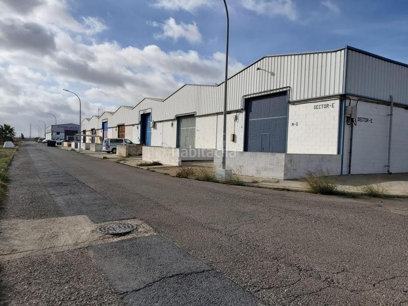 Foto 1beb5152-16de-4b48-bd3a-f682cf73a0fe. Fabrikhalle in Nuevo Parque - Los Rosales - Tráfico Pesado Huelva