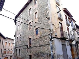 Flat  C/ industria. Solvia inmobiliaria  piso roda de ter