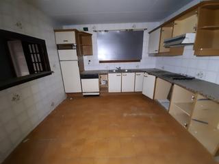 Xalet  Tossa d'alp (c. aragall). Solvia inmobiliaria  chalet independiente corbera de llobregat