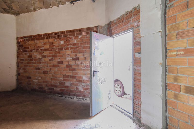 Foto 4b469b66-5fce-499a-90a3-d936e638d624. Local comercial a Malgrat de Mar