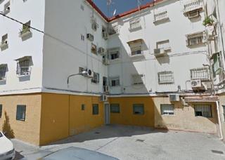 Piso  Candelas. Solvia inmobiliaria  piso sevilla