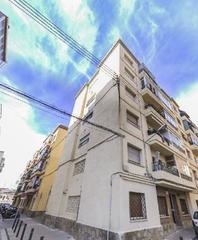 Appartement  C/ bombers madern i clarina. Solvia inmobiliaria  piso mataró