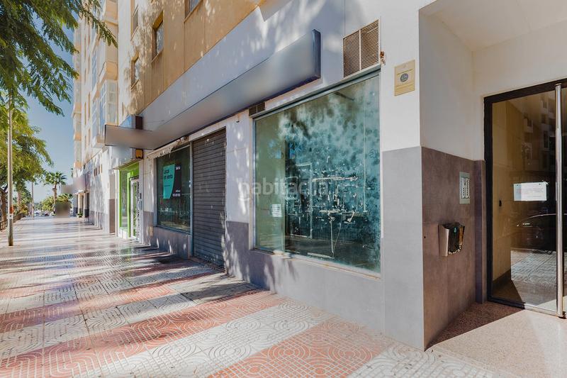 Foto 08e1976d-f1c7-4e34-b843-758915a7bfdf. Alquiler local comercial solvia inmobiliaria locales en Roquetas de Mar