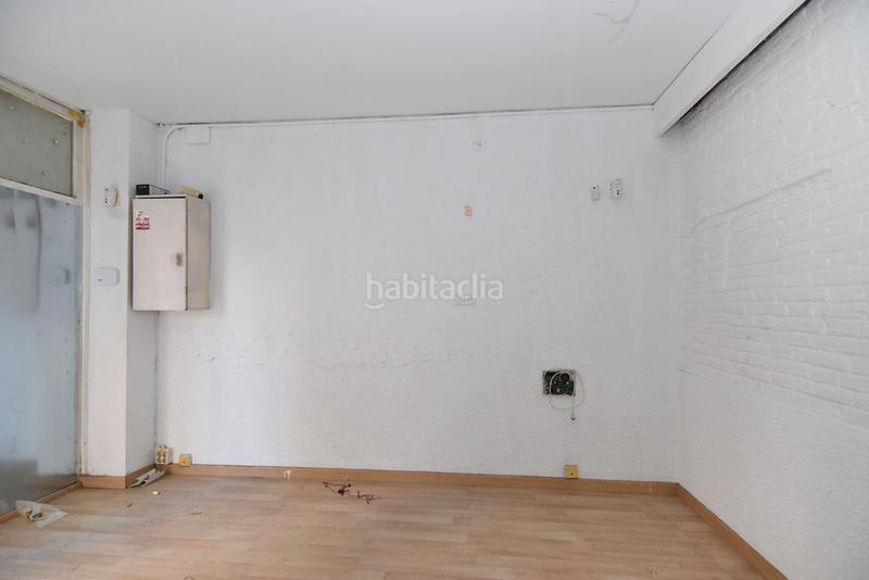 Foto 5dd66e3d-821f-4f94-9566-5daba4b67326. Local comercial a Baix Guinardó Barcelona