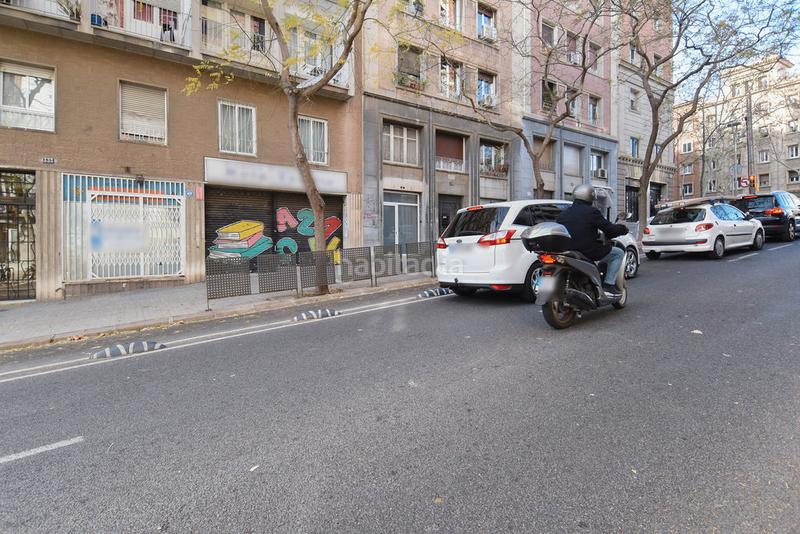 Foto 929f77a7-08f8-4550-bc0c-7001c199c729. Local comercial a Baix Guinardó Barcelona