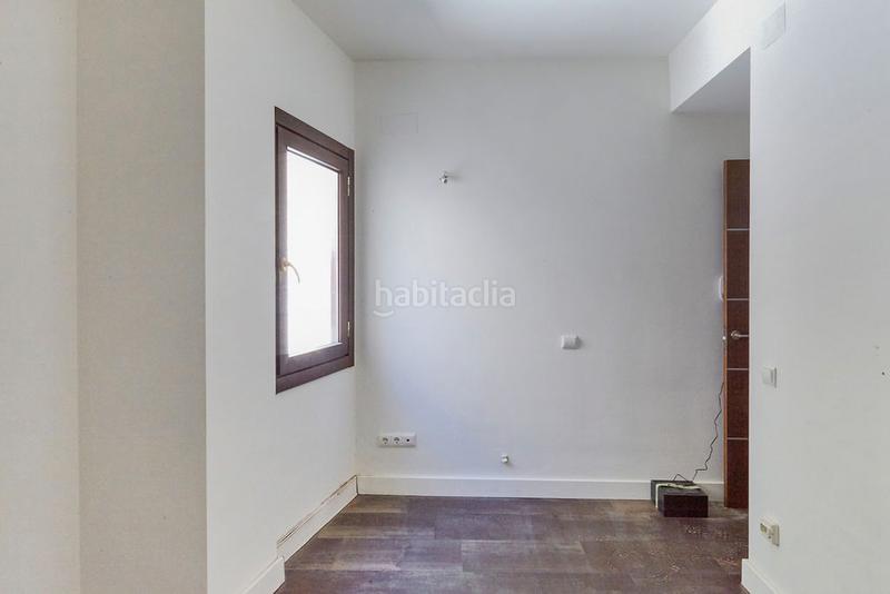 Foto f799ccb7-b16f-4e95-a549-2d618b35138c. Edificio solvia inmobiliaria en construccion en Úbeda