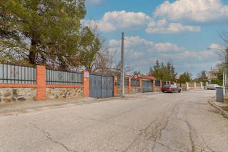 Chalet  C/ dinamarca. Solvia inmobiliaria  chalet independiente colmenar de oreja