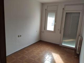 Pis  Doctor fleming. Solvia inmobiliaria  piso manlleu
