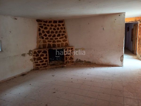 Foto 5f60795a-8237-43ae-b260-36c6179df9b2. Casa aparellada a Lumpiaque