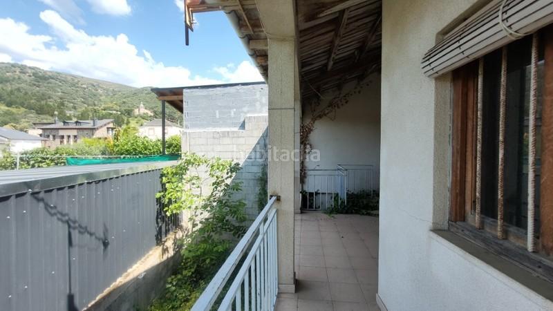 Foto ba8185bc-e8bf-43b3-8de5-79408fe71e32. Chalet in Área Rural Sur Ponferrada