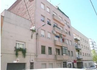 Piso  C/ esteve paluzie. Solvia inmobiliaria  piso sabadell