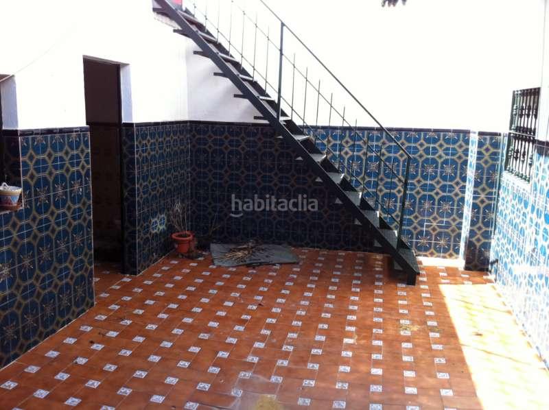 Foto 4496fc33-1037-4ca9-9617-3429b292f024. Casa pareada solvia inmobiliaria chalet adosado en Alcalá de Guadaira