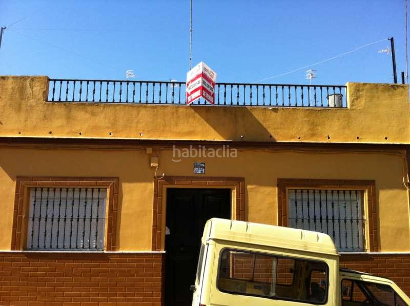 Foto ed447dc0-9d05-4d9d-b831-8257d2fcb32a. Casa pareada solvia inmobiliaria chalet adosado en Alcalá de Guadaira