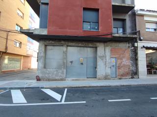 Local Comercial  C/ velázquez. Solvia inmobiliaria  locales amposta