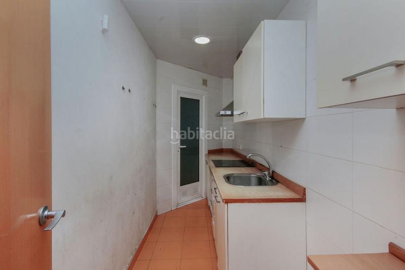 Foto b8fc418f-27ee-4299-a67d-46a069dec0ba. Pis a Lloreda Badalona