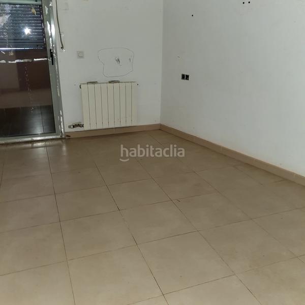 Foto d6e5885a-6c24-4766-bcb8-2a8370d0224f. Piso solvia inmobiliaria piso en Carretera de Roses-Fossos Figueres