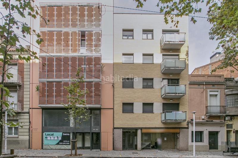 Foto 2f3c4df8-be07-4104-a287-aba9aa60f439. Local comercial a Creu Alta Sabadell