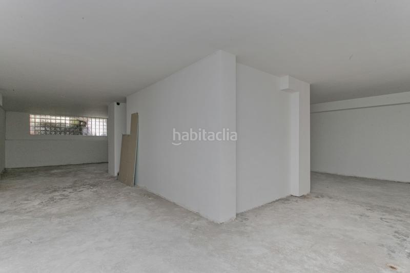 Foto c24a7b48-618f-4190-9d60-65088fd3213a. Local comercial a Creu Alta Sabadell