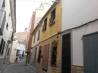 Chalet  Viriat. Solvia inmobiliaria  casa llíria