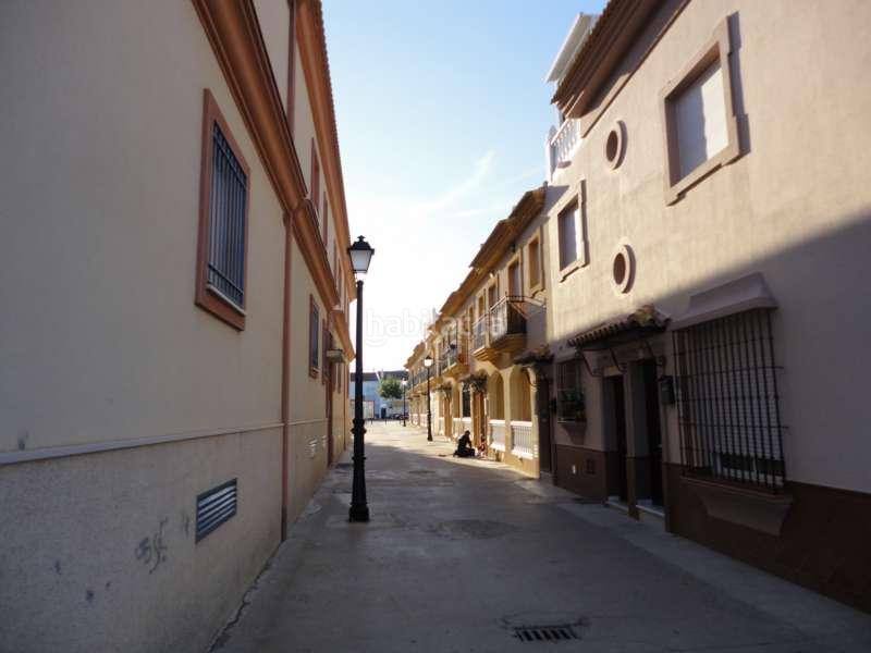 Foto 7c0968a3-ff1a-4092-957e-93e3bb1cef7e. Chalet con parcheggio in Lepe