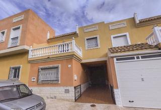 Duplex  C/ 23 de abril. Solvia inmobiliaria  dúplex vícar