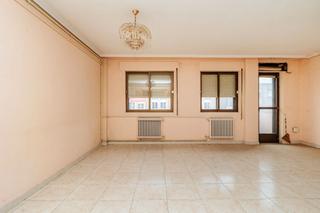Pis  Portugal. Solvia inmobiliaria  piso ponferrada