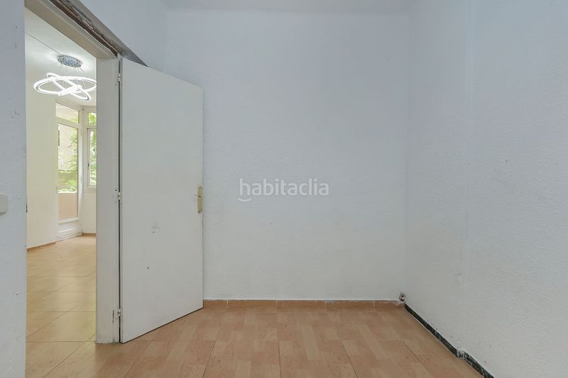 Foto 9f228d98-b819-4a04-8e61-4a201d8175d7. Pis a La Sagrera Barcelona