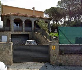 Xalet  C/ pompeu fabra. Solvia inmobiliaria  chalet independiente sant pere de vilamajor