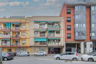 Piso  C/ jordi rubio i balaguer. Solvia inmobiliaria  piso sant boi de llobregat