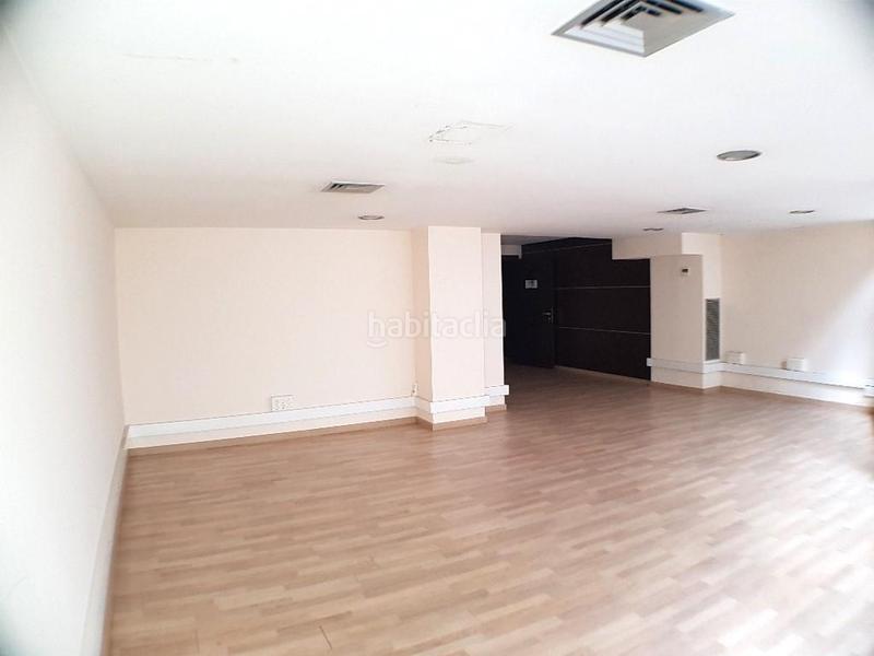 Foto 88036f46-349a-4ed3-91e2-ff37a7c34081. Local comercial solvia inmobiliaria locales en Centre - Passeig i Rodalies Manresa