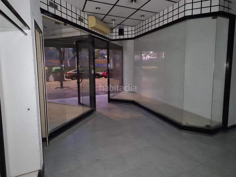 Foto a9923f68-ae45-4566-8fee-cf1c29e811d8. Local comercial a Riu Nord Santa Coloma de Gramenet